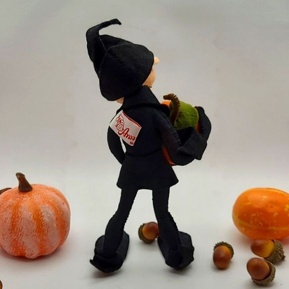 Rare Vintage Halloween '96 Annalee Doll Boy Elf Black Clothing With Pumpkin - Picture 3 of 7